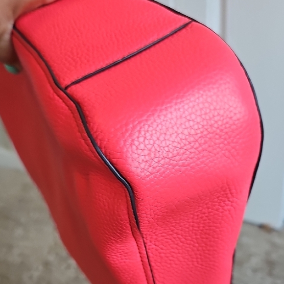 KATE SPADE LIKE NEW CORAL PEBBLED LEATHER SATCHEL 2 WAY - Picture 13 of 14